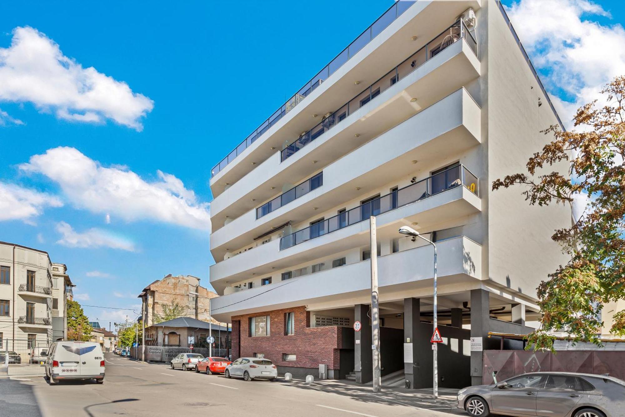 La Vie Est Belle Apartment Bucharest Exterior photo